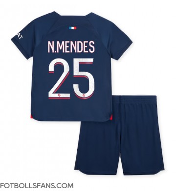 Paris Saint-Germain Nuno Mendes #25 Replika Hemmatröja Barn 2023-24 Kortärmad (+ Korta byxor)